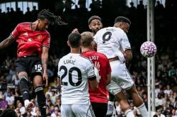 开云官网-曼联努力争取胜利，球迷信心重新燃起