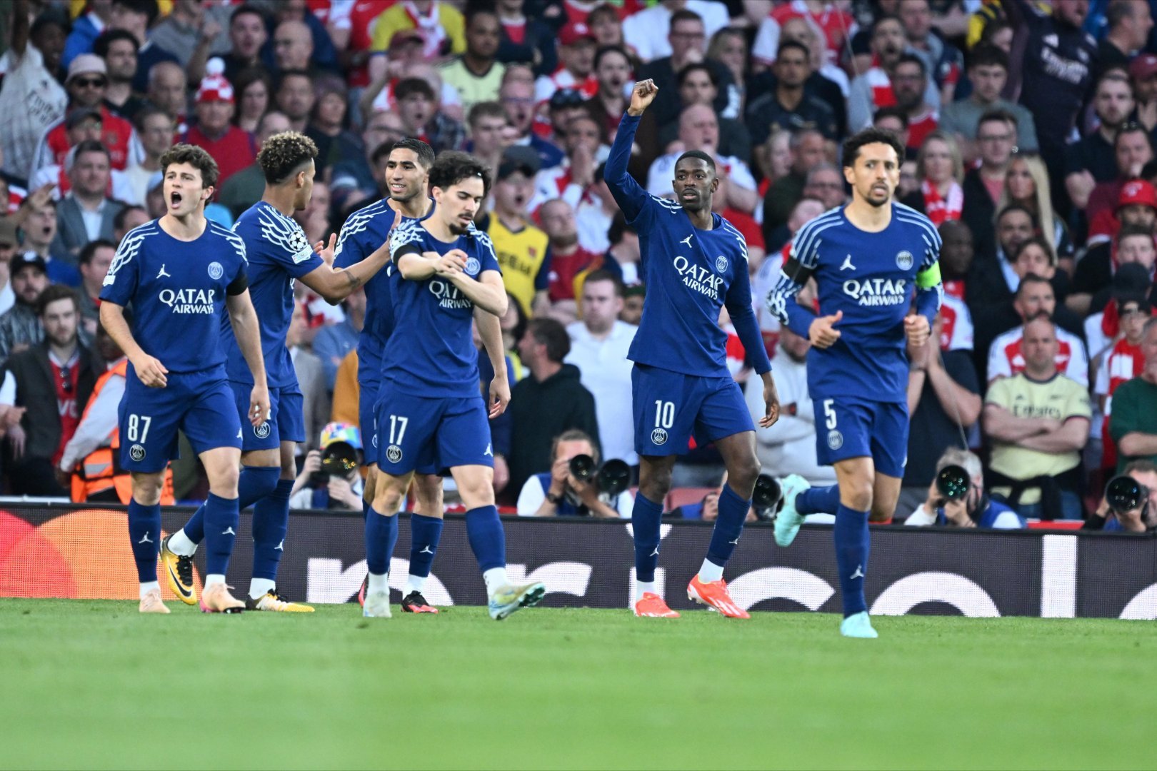 包含欧洲超级联赛决赛在即,巴黎圣日耳曼领跑的词条 包含欧洲超级联赛决赛在即,巴黎圣日耳曼领跑的词条