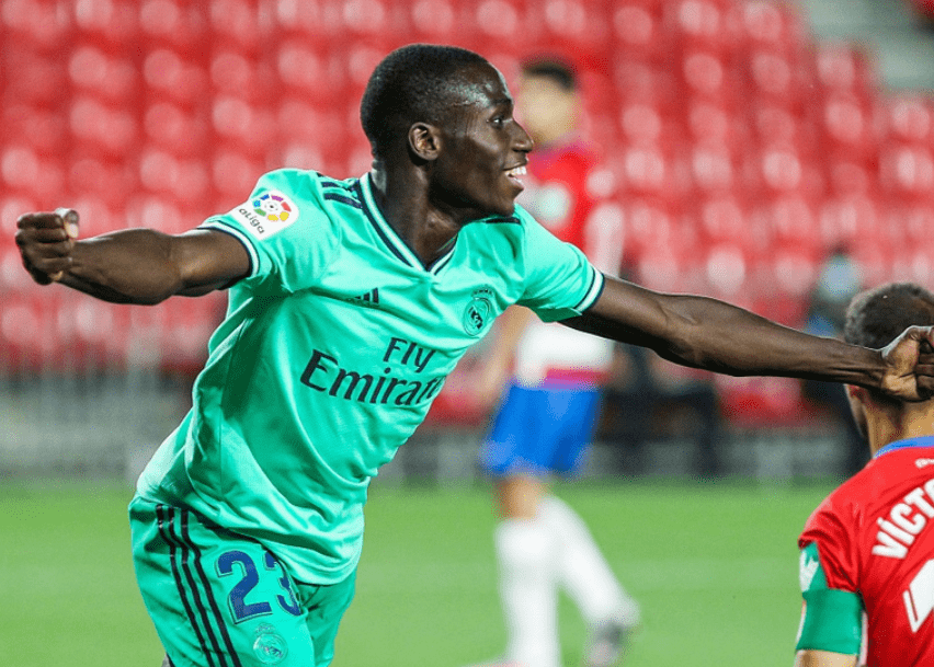 包含格拉纳达告捷，利兹左路小角度破门的词条