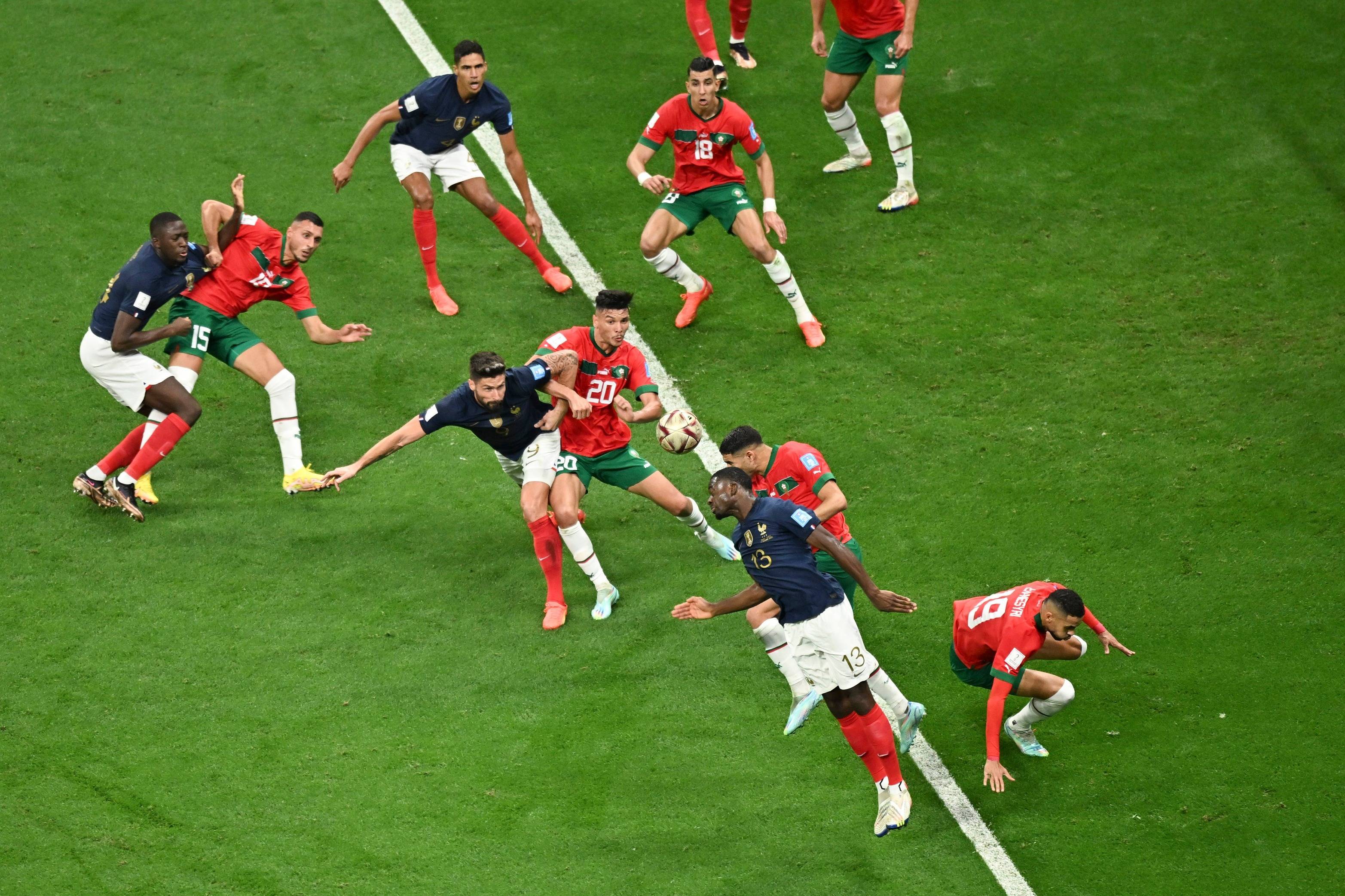 关于世界杯选手刷新世界纪录，震撼全场的信息