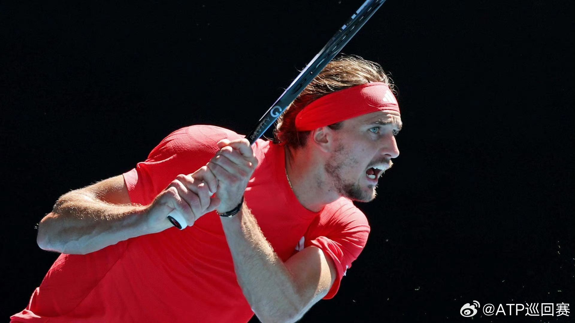 澳网翻盘戴维斯杯,兹维列夫点燃赛场 澳网翻盘戴维斯杯,兹维列夫点燃赛场