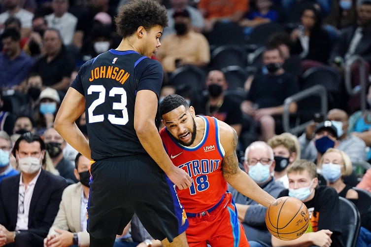 青岛队力克灰熊,保罗关键制胜的简单介绍 青岛队力克灰熊,保罗关键制胜的简单介绍